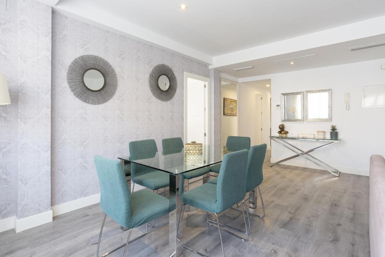 Soho Premium 4 Bedrooms Apartment Málaga Kültér fotó