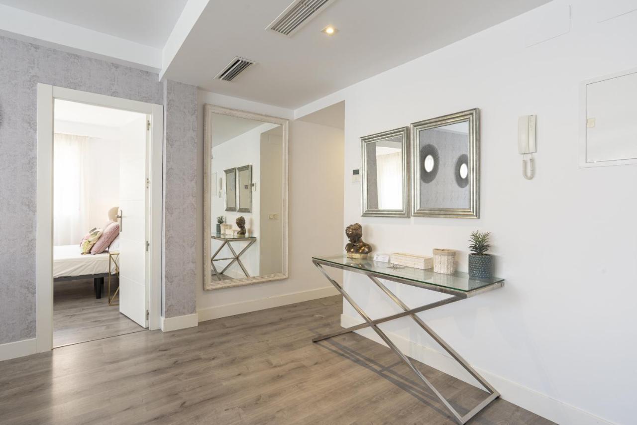 Soho Premium 4 Bedrooms Apartment Málaga Kültér fotó