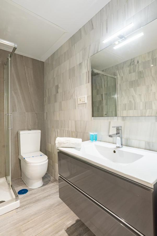 Soho Premium 4 Bedrooms Apartment Málaga Kültér fotó